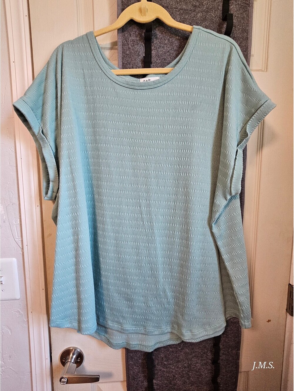 24/7 by Maurices Women's Short Sleeve Top Size 3X(24-26) with Textured Pattern